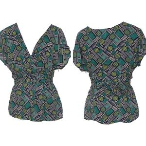 Anthropologie Odille Green Geometric Printed V-Neck Blouse Top • Size 2 🔴